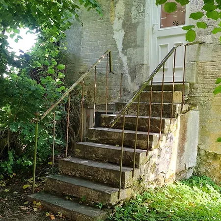 D'hotes De La Grande Maison Bed and Breakfast