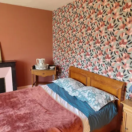 D'hotes De La Grande Maison Bed & Breakfast
